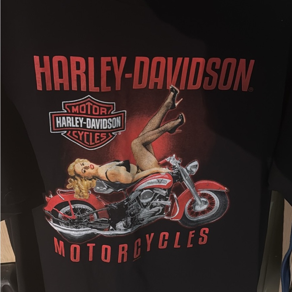 Harley-Davidson Black and Red Short Sleeve Tee